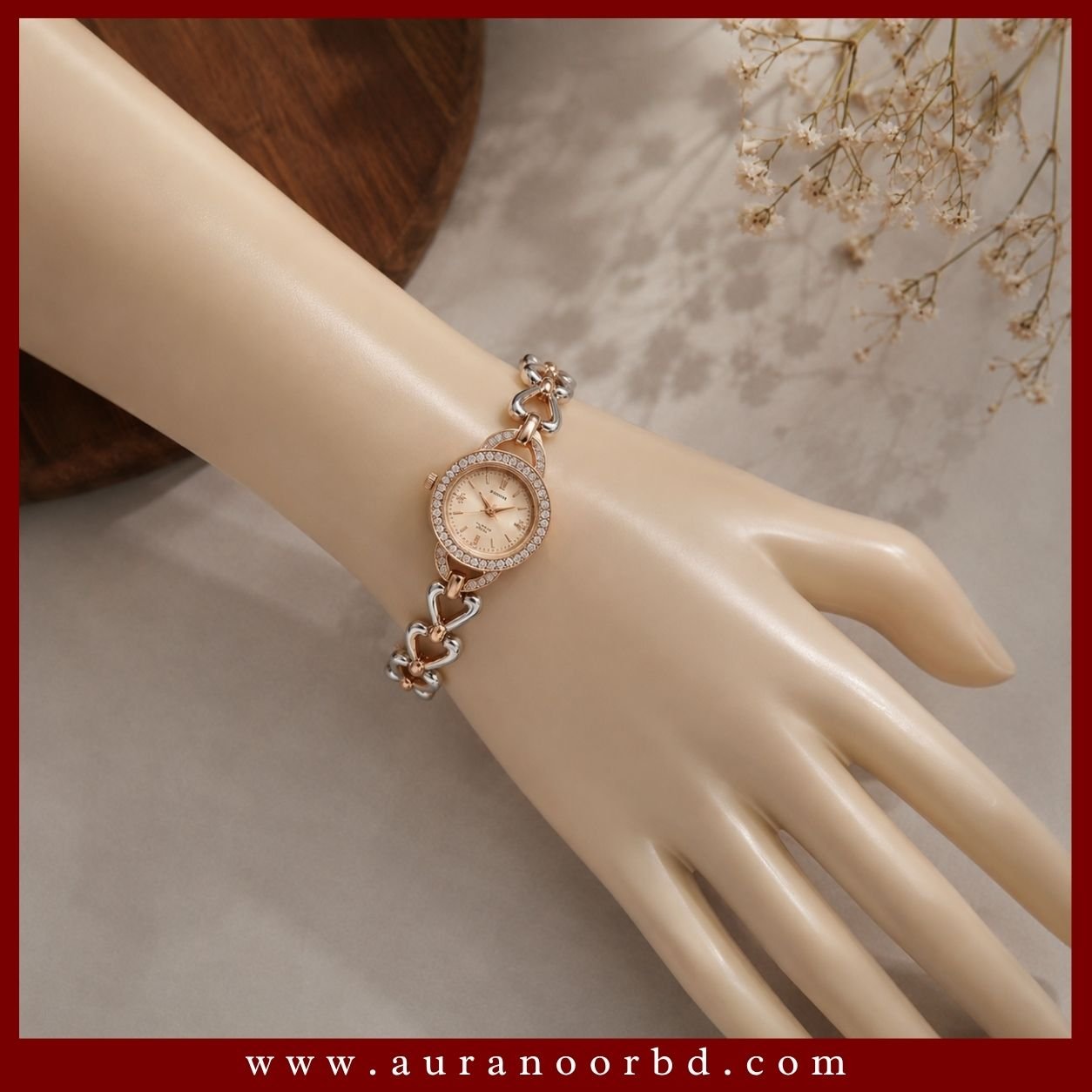 Elegant Heart Link Bracelet Watch—Auranoor